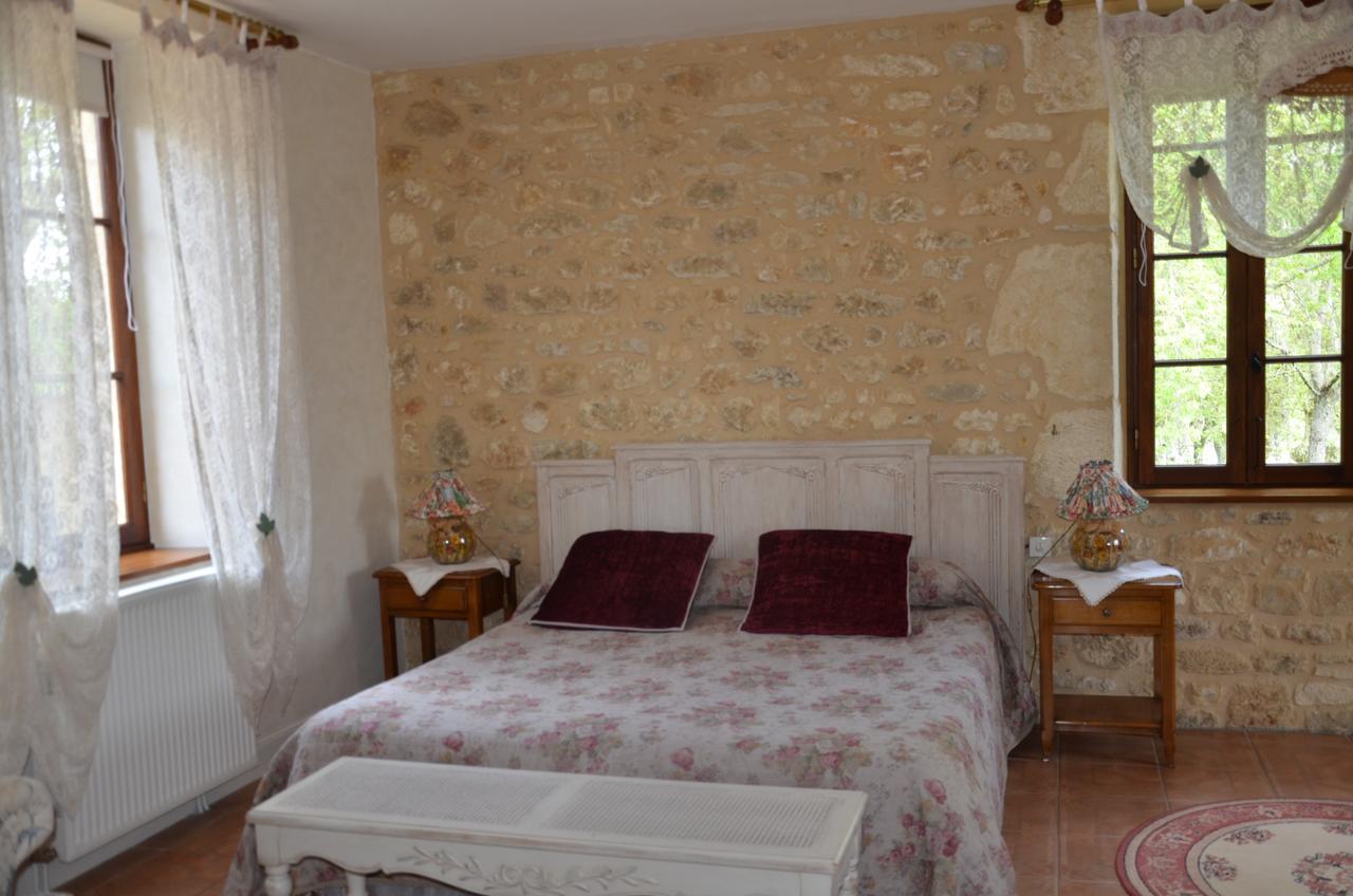 Bed and Breakfast La Gueriniere Cenac-et-Saint-Julien Экстерьер фото